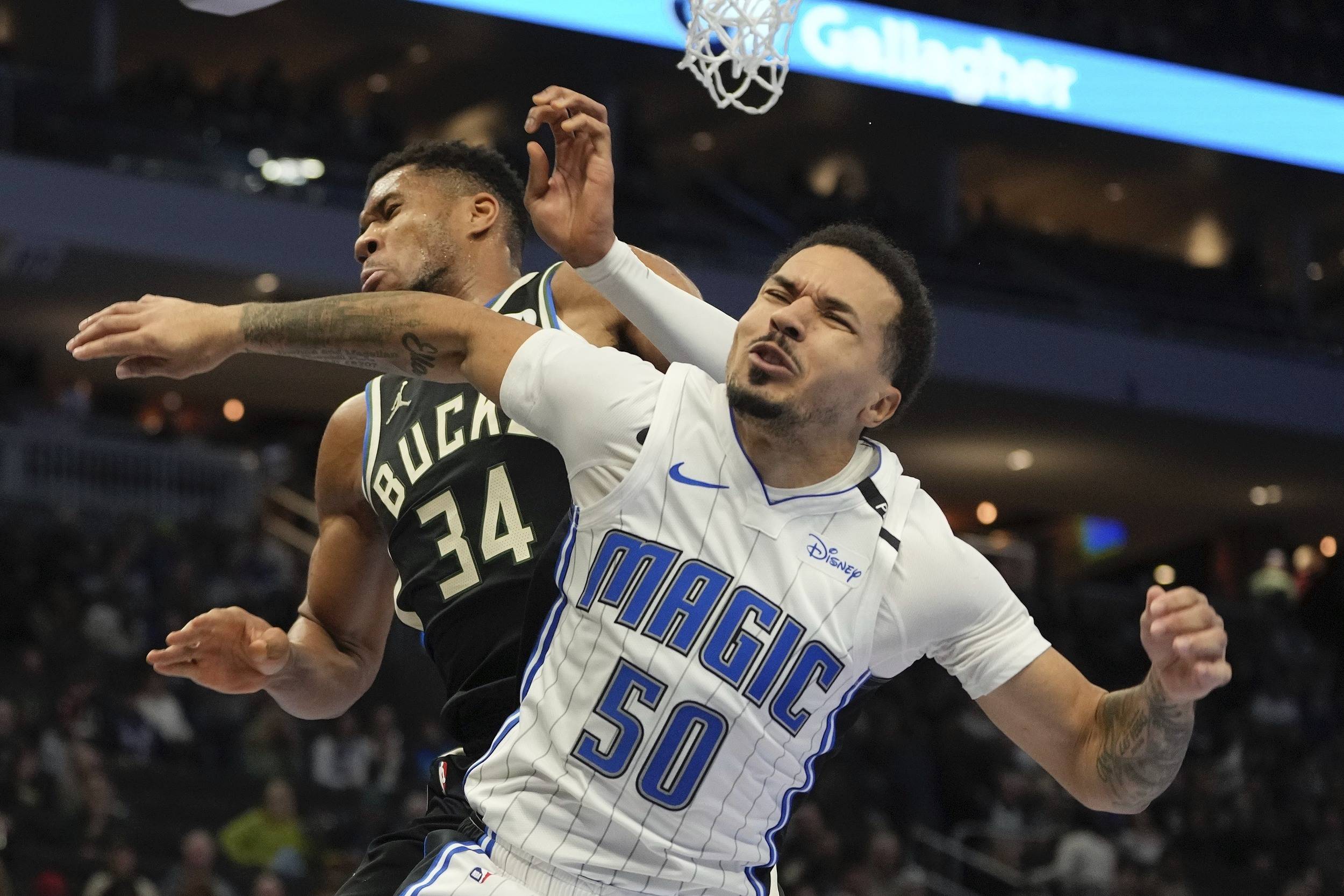 雄鹿开启连胜模式,挑战东部霸主 雄鹿开启连胜模式,挑战东部霸主