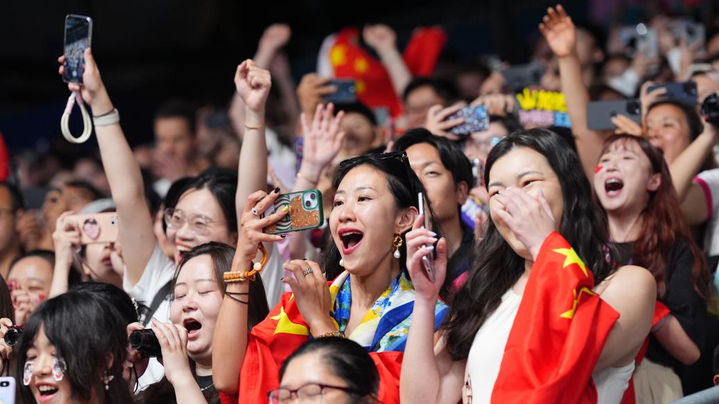 包含欧洲预选赛的精彩瞬间：全场观众尽情欢呼的词条