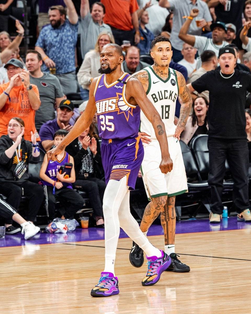 太阳客场战胜雄鹿，取得大胜！