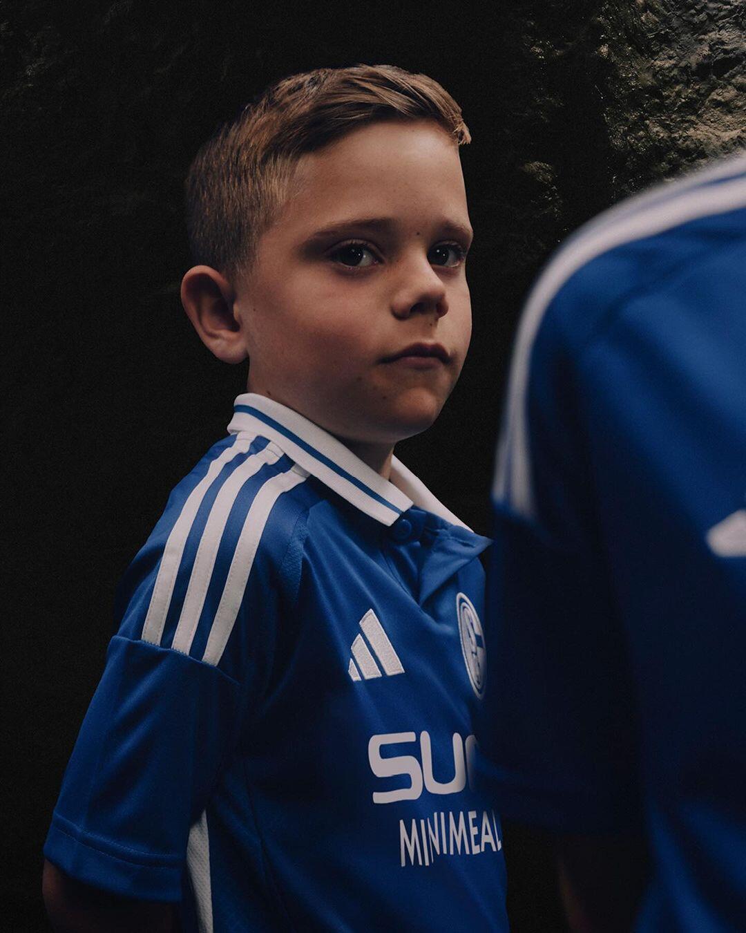 沙尔克在本赛季德甲中表现不佳，需要迅速反弹的简单介绍