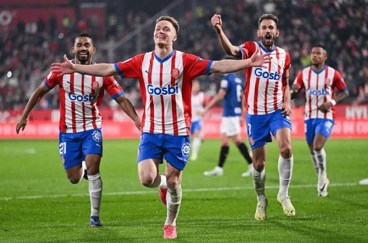 包含马竞遭遇联赛两连败，欧冠位置受挑战的词条