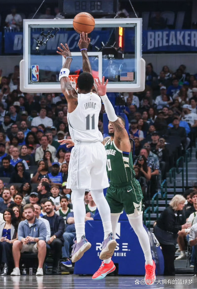 雄鹿不敌马刺，字母哥单场分难救主的简单介绍