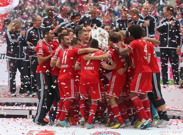 拜仁横扫对手,轻松杀入四强 拜仁横扫对手,轻松杀入四强