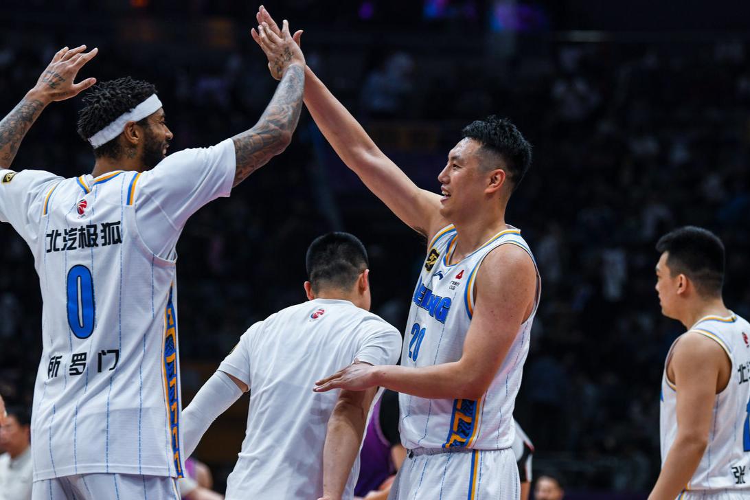 巴黎蓝狼逆袭，史上首进四强