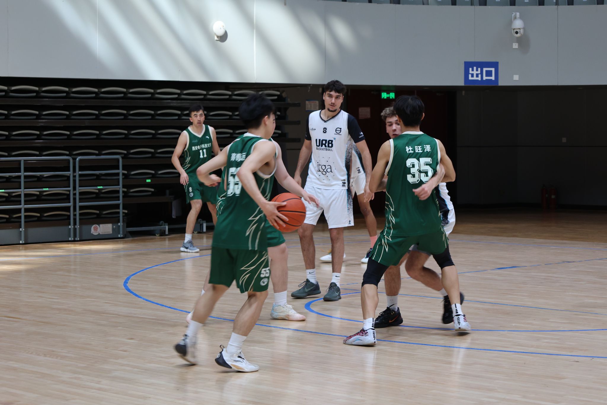 体育运动不断升温世界各地篮球氛围浓厚