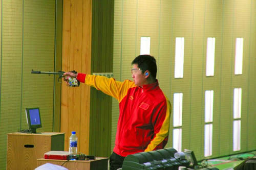 开云体育平台APP-科威特选手在射箭比赛中勇夺前茅