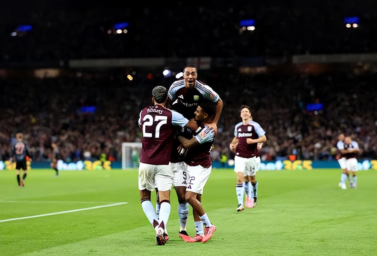 多特蒙德客场失利,德甲争冠形势再度陷入不稳 多特蒙德客场失利,德甲争冠形势再度陷入不稳