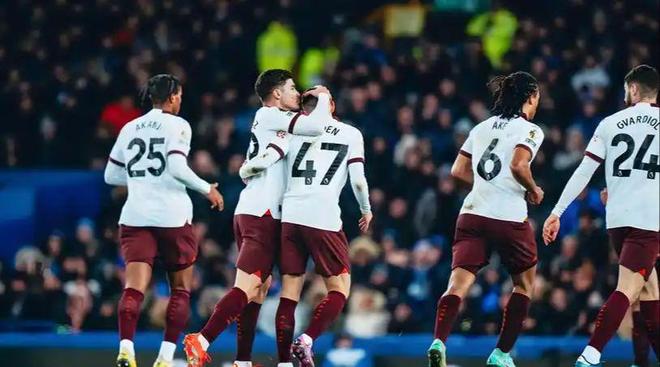 曼联主场大胜水晶宫，欧战资格势不可挡