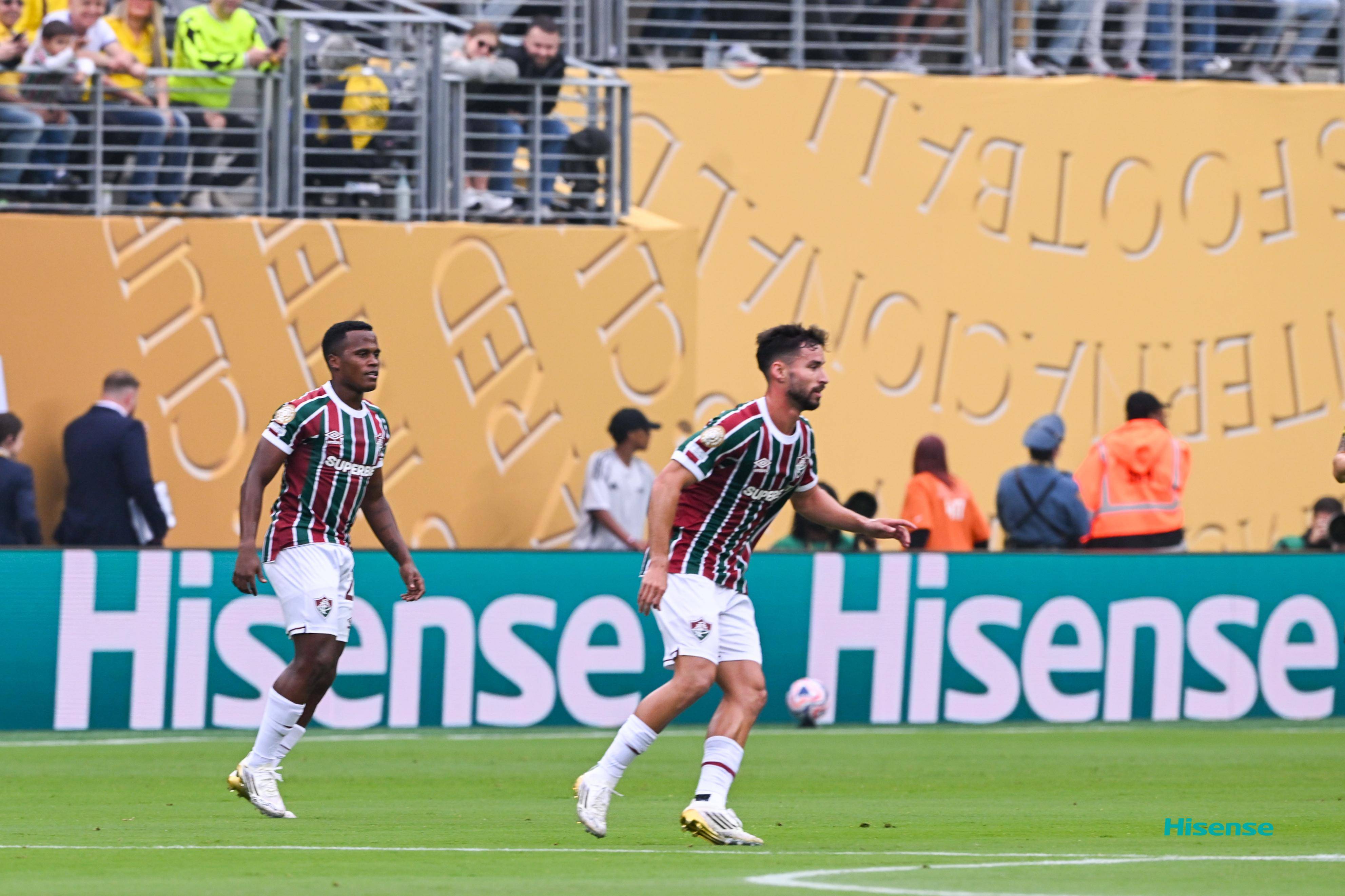 多特蒙德赛场表现低迷，需调整阵容