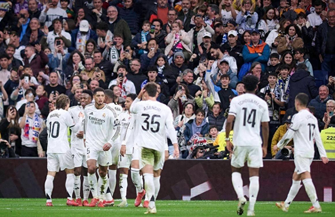 梅西C罗双雄欧冠再见，谁会率先进入欧冠半决赛？