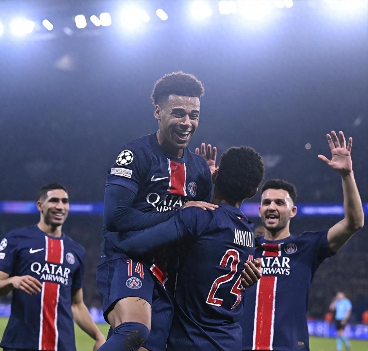 罗马狂胜对手欧冠希望大增