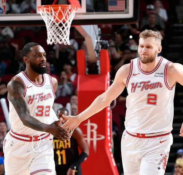 包含马拉加遭遇失败，战绩不尽人意的词条