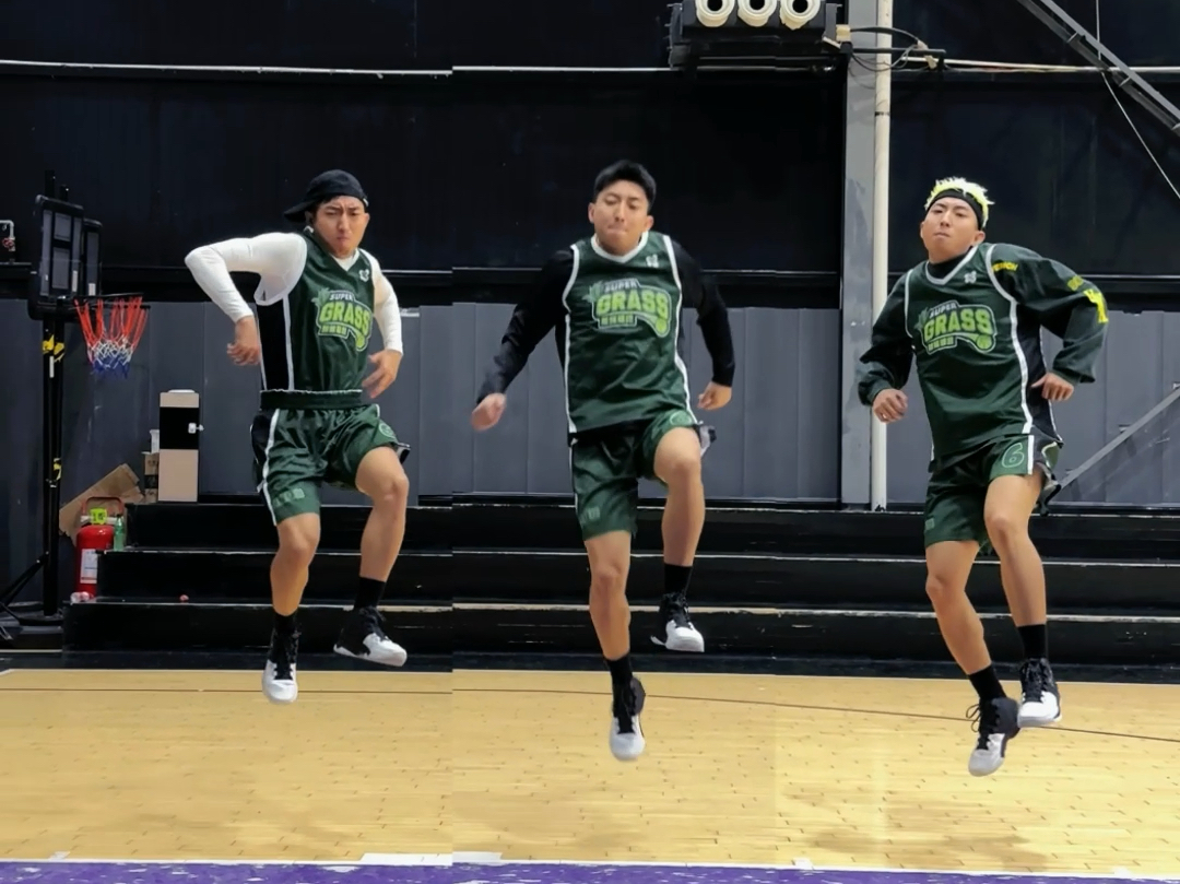 球场风云：女子足球比赛热血激烈