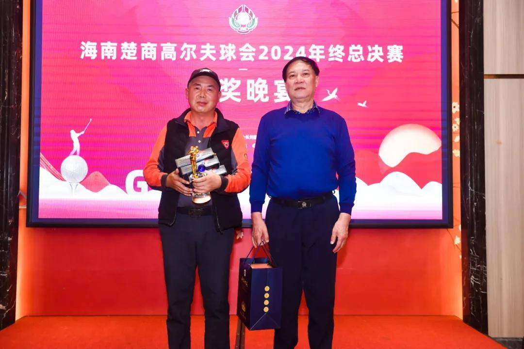 精彩的比赛纷至沓来，球员们为了胜利不遗余力