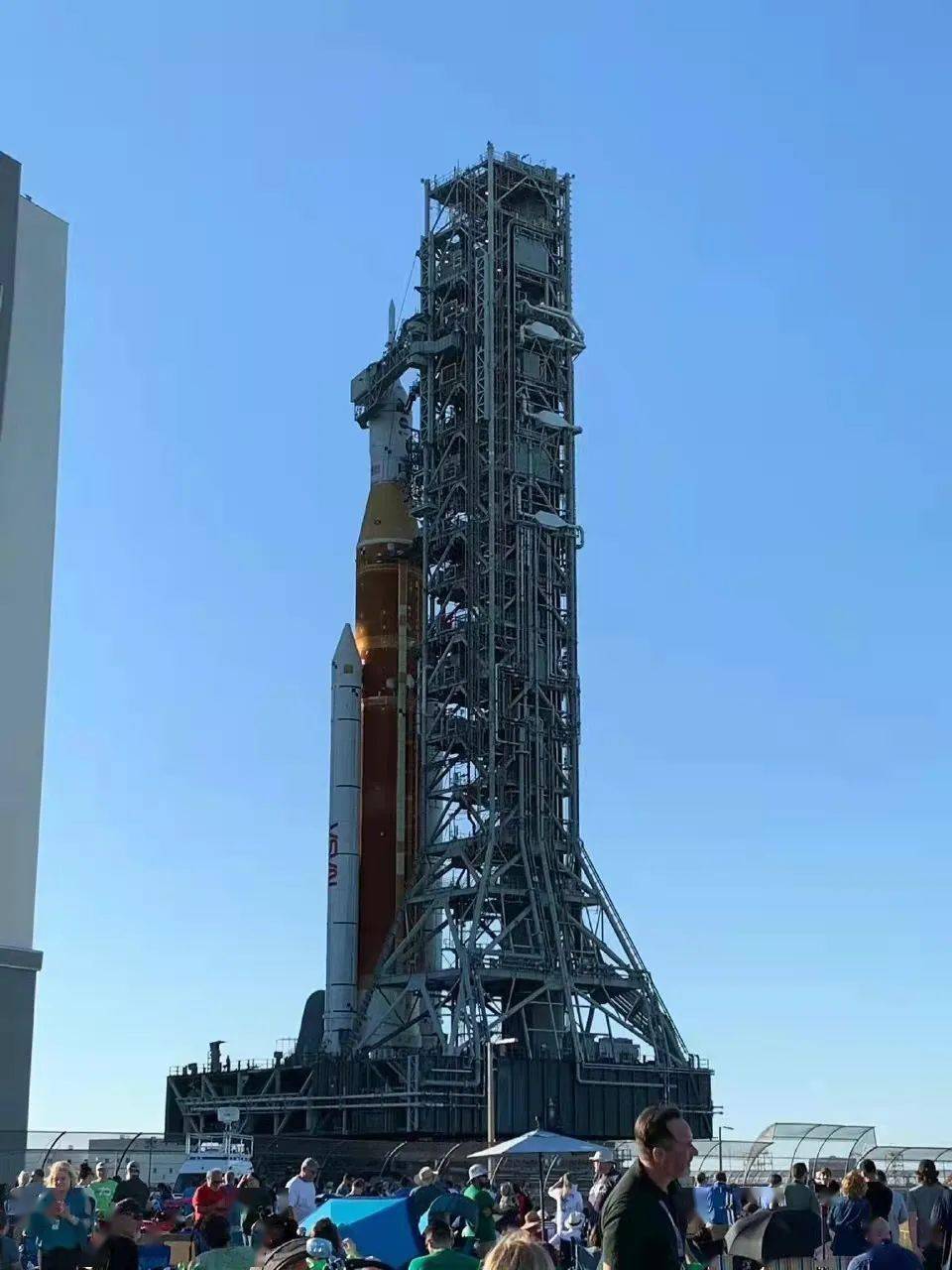 开云体育-梅菲尔城取得反弹胜利，重返胜利轨道