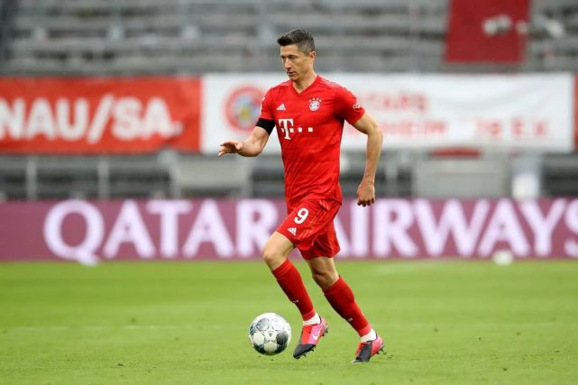 法兰克福领先一球取胜，保持领跑