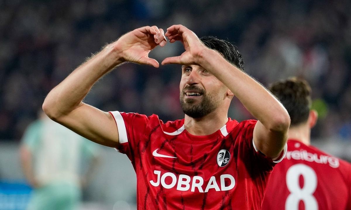 弗赖堡足球队取得一场令人振奋的比赛胜利