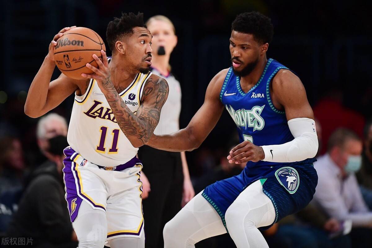 包含湖人队兵败！低级错误连连，被黄蜂队反杀的词条