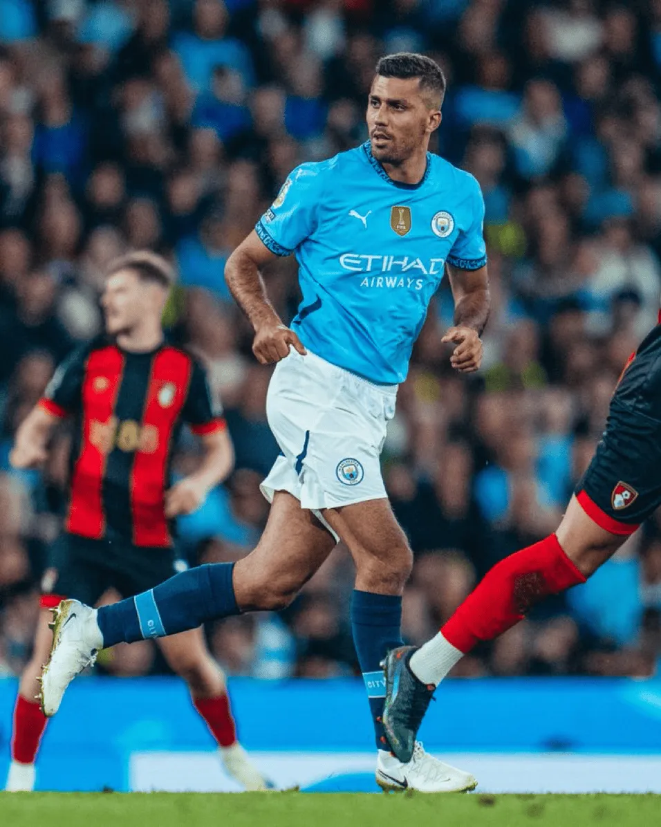 包含比利亚雷亚尔遭遇困境，势头下滑明显的词条