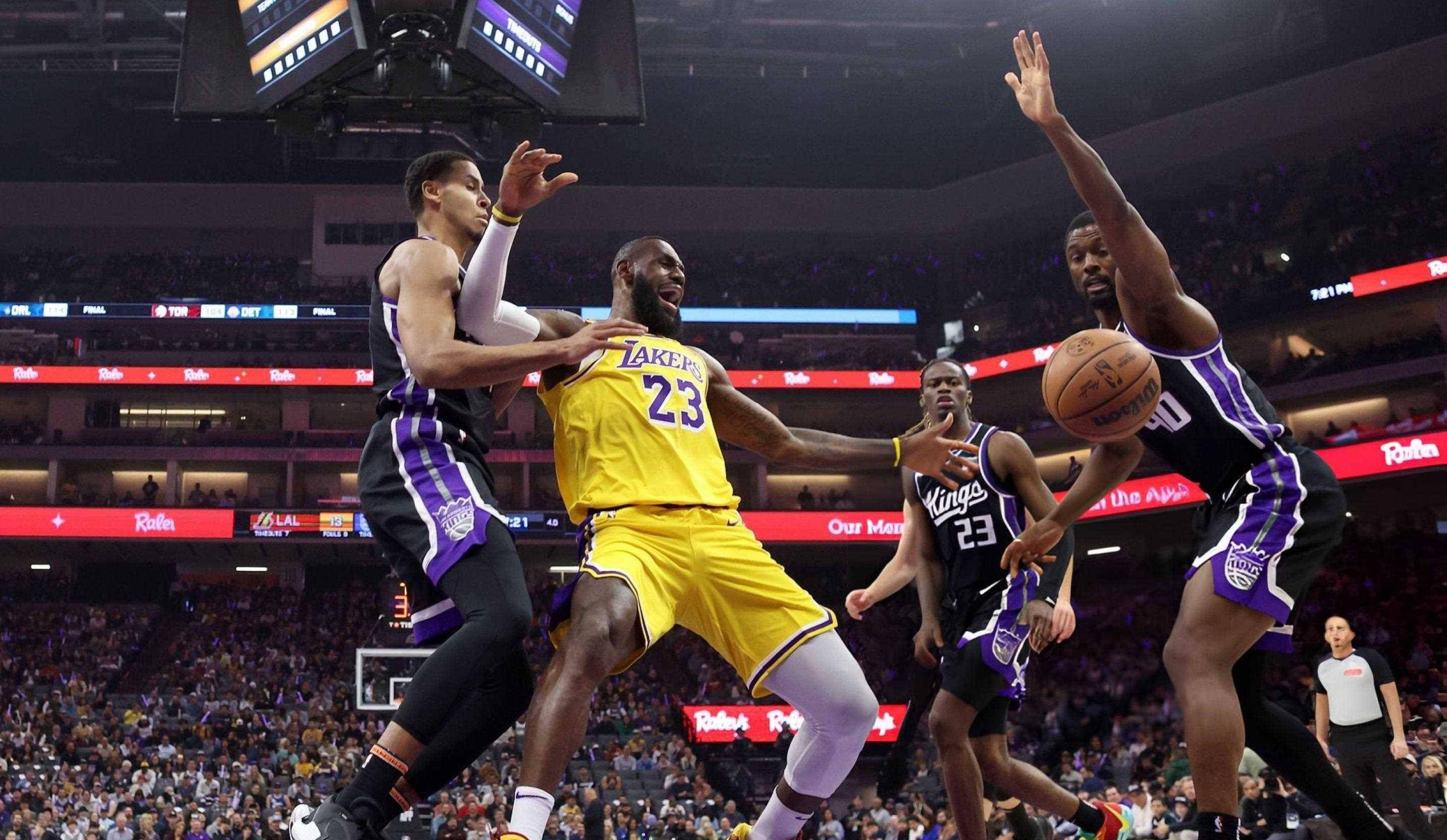 勇士主控状态回勇，对抗湖人避免连败