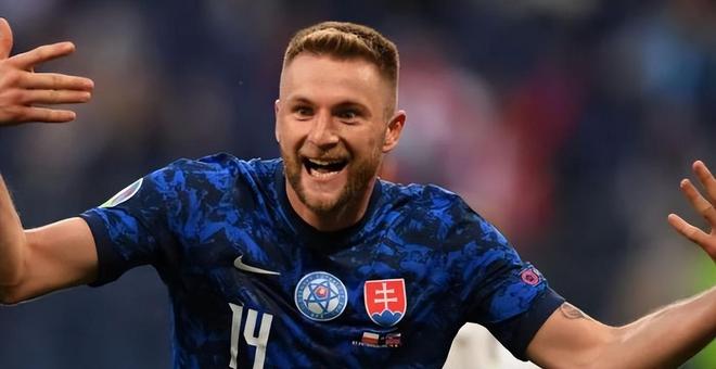 卢森堡自行车选手勇夺季军，实力超群